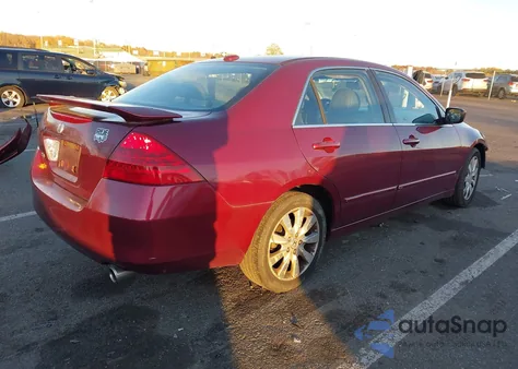 2006 Honda Accord 3.0 Ex z USA, uszkodzony, nr VIN 1HGCM66556A058682